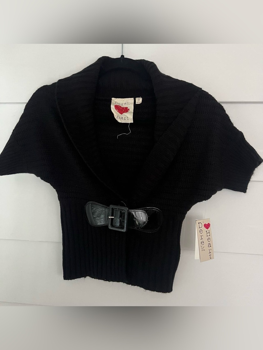Y2K NWT Black ribbed knit cropped bolero cardigan with belt
